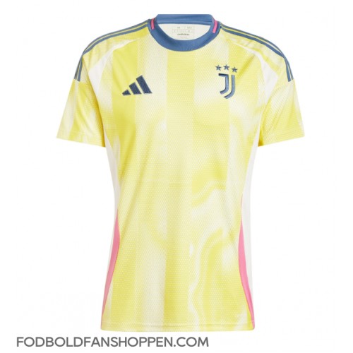 Juventus Manuel Locatelli #5 Udebanetrøje 2024-25 Kortærmet Juventus Manuel Locatelli #5 Udebanetrøje 2024-25 Kortærmet